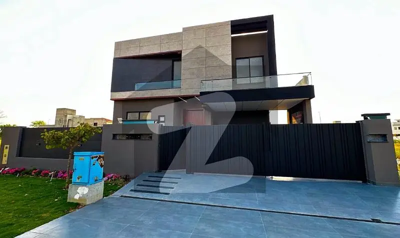 1 kanal Modern Design full Basement house for Sale X block DHA7.