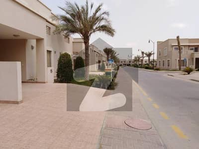 200sq yd 3 Bedrooms Luxury Villa is Available FOR RENT. 8km from Entrance of BTK. 3 Bed DDL 1 Kitchen