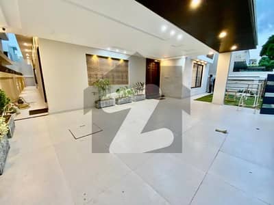 1 Kanal Luxurious House Available For Rent at DHA 2
