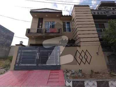 Get This Amazing On Excellent Location 5 Marla House Available In Airport Housing Society - Sector 4