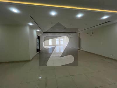 ڈی ایچ اے فیز 8 ڈیفنس (ڈی ایچ اے),لاہور میں 8 مرلہ دفتر 1.6 لاکھ میں کرایہ پر دستیاب ہے۔
