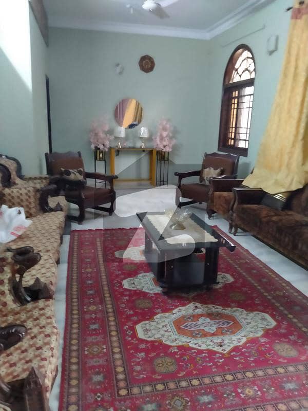 600 Sq Yard Bungalow WITH BASEMENT For Sale In Gulshan E Iqbal-4