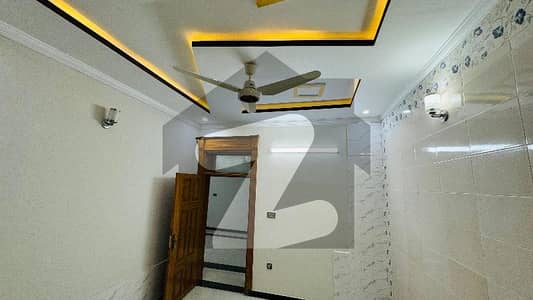 Phase 1 Hayatabad Sector D4 Fresh House For Sale