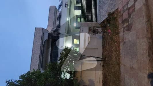 ڈی ایچ اے ڈیفینس فیز 2 ڈی ایچ اے ڈیفینس,اسلام آباد میں 6 کمروں کا 1 کنال مکان 8.5 کروڑ میں برائے فروخت۔