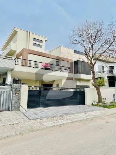 Ideal Family Home: 6 Bedrooms in DHA Defense Phase 2, Islamabad