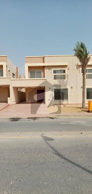 200 Sq Yd 3 Bedrooms Luxury Villa Is Available FOR RENT. 2km From Entrance Of BTK. 3 Bed DDL 1 Kitchen