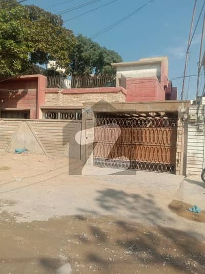 پی ای سی ایچ ایس جمشید ٹاؤن,کراچی میں 5 کمروں کا 12 مرلہ مکان 13.5 کروڑ میں برائے فروخت۔