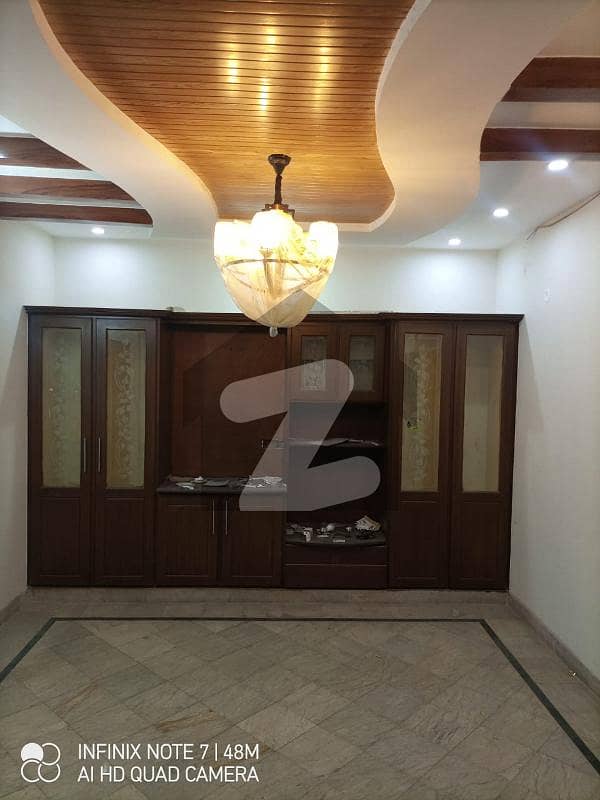 جوہر ٹاؤن فیز 2 - بلاک کیو جوہر ٹاؤن فیز 2,جوہر ٹاؤن,لاہور میں 5 کمروں کا 5 مرلہ مکان 2.35 کروڑ میں برائے فروخت۔
