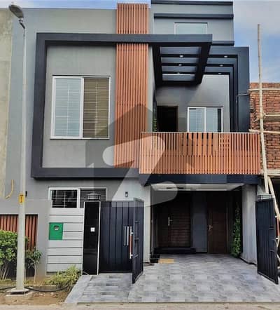 5 Marla Ultra Modern House For Sale In DD Bahria Town Lahore