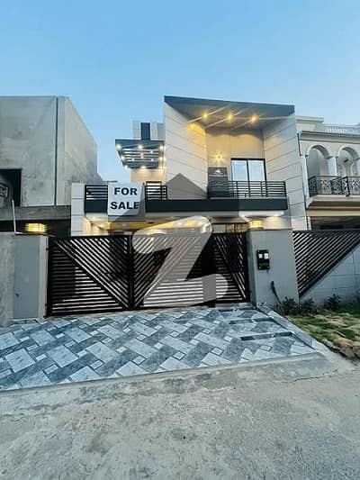 10 Marla Brand New Like House For Sale In Overseas A Block Bahria Town Lahore