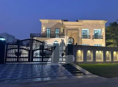 1 Kanal Out Class Bungalow For Rent In DHA Phase 5 Block-L