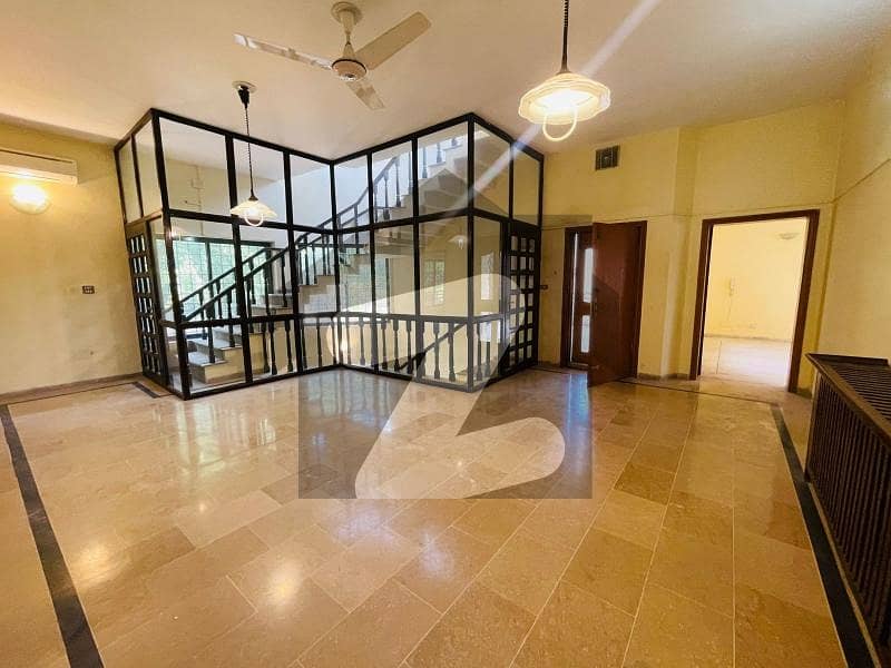 Luxury House On Extremely Prime Location Available For Rent In Islamabad Pakistan Luxury House On Extremely Prime Location Available For Rent In Islamabad Pakistan