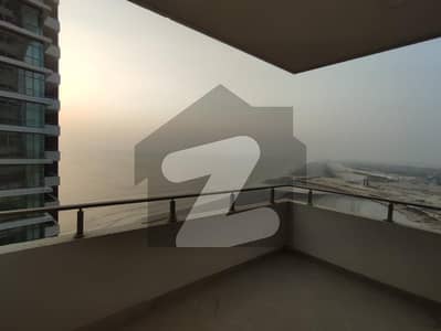 Emaar Pearl Tower 4 Bedrooms Apartment Full Sea Facing Chance Deal