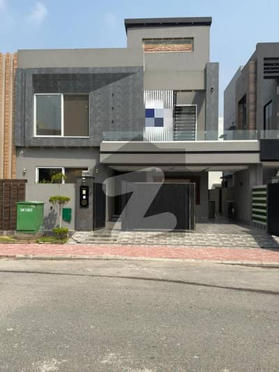 10 Marla House For Sale In Rafi Block Bahria Town Lahore