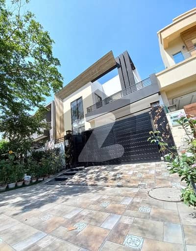 7 Marla Brand New Modern House For Sale In DHA Phase-6