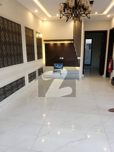 One Kanal Almost New Lower Portion In State Life Housing Society For Rent