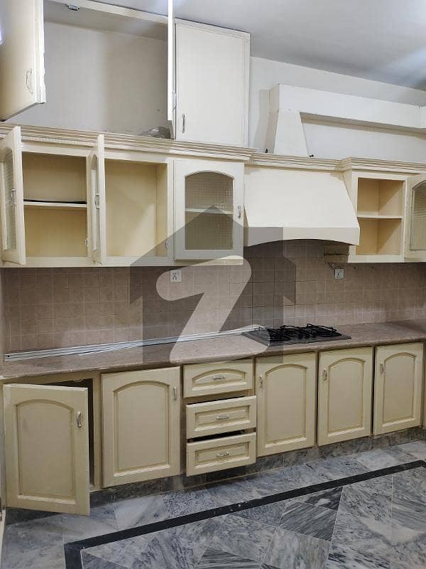 Beautiful 5 marla ground portion available for rent in g11 Islamabad at