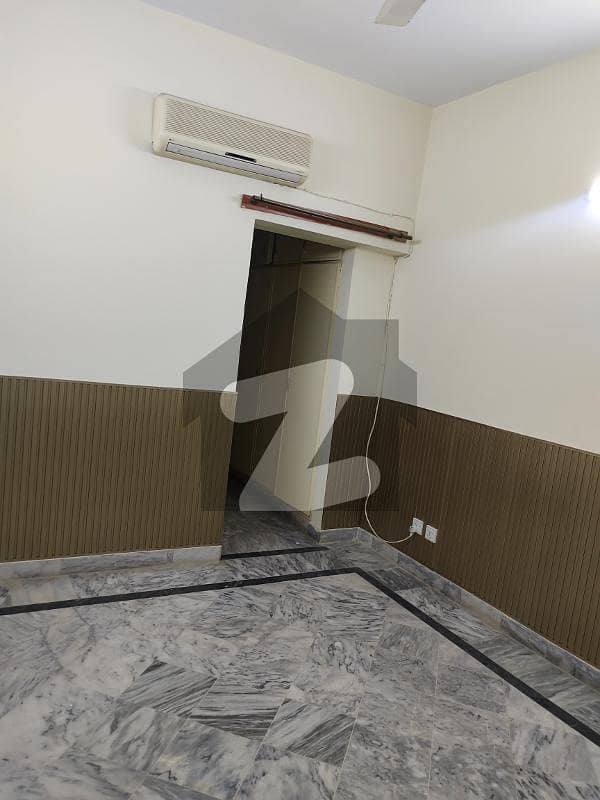Beautiful 5 marla ground portion available for rent in g11 Islamabad at
