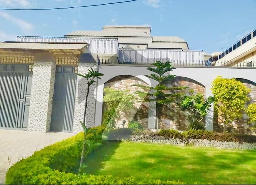 Brand new 1 kanal house available for sale 
Shami road Peshawar