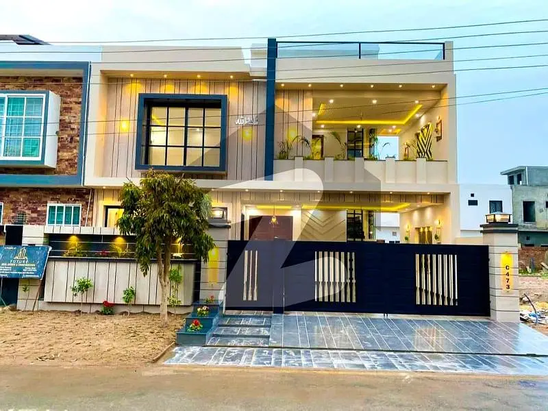 10 Marla Park Facing House For Sale In Buch Villas Multan