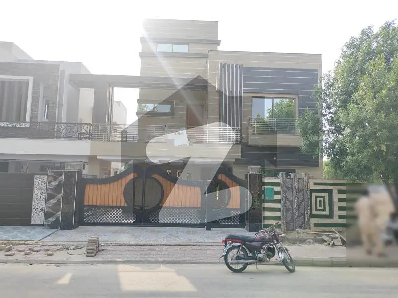 Brand New 10 Marla Bungalow For Sale Located In Central Phase 1 Bahria Orchard Lahore
