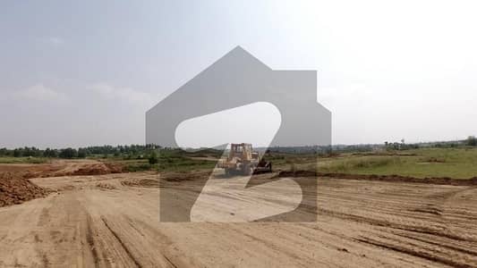 Main Double Road In C-16 Of C-16, A 1 Kanal Residential Plot Is Available