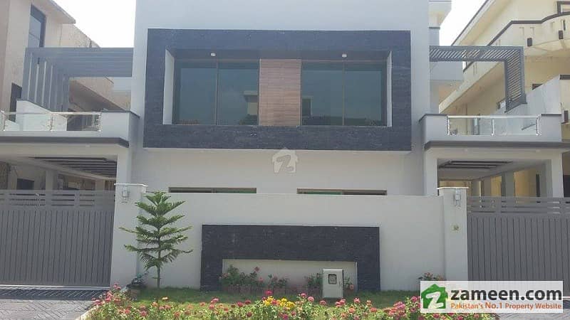 F-11 - 50x90 - Beautiful 6 - Bed House For Sale