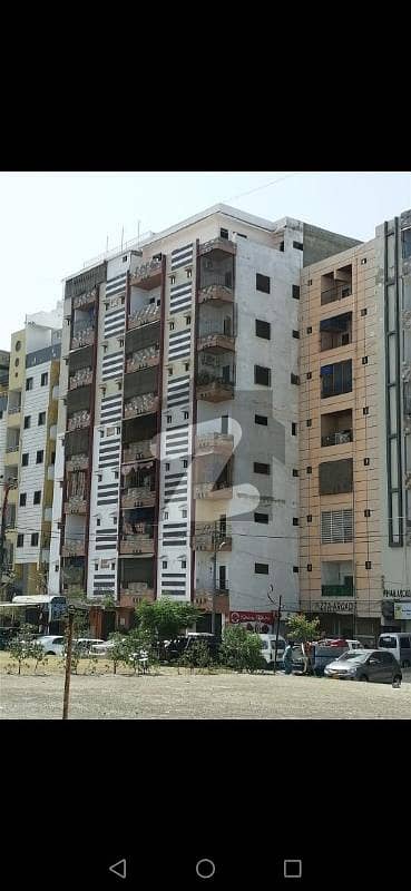FULL FLOOR APARTMENT AVAILABLE FOR RENT