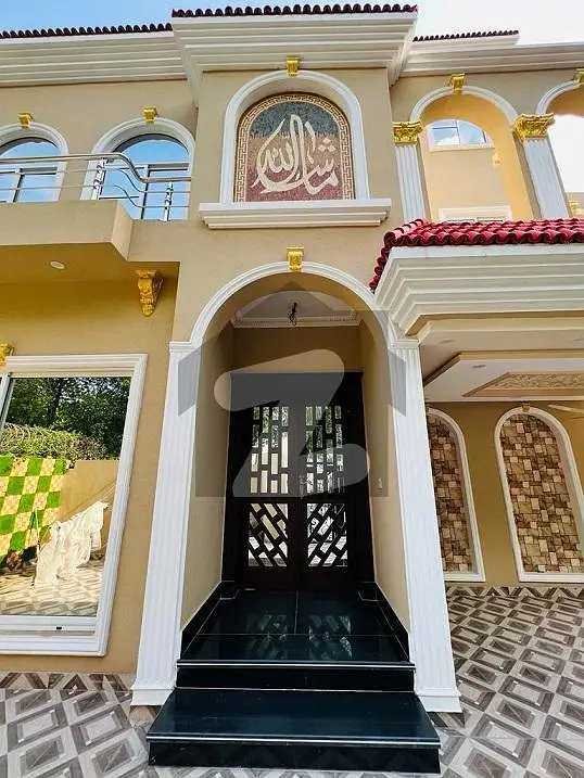 10 Marla Beautiful House For Sale In Gulbahar Block Bahria town Lahore