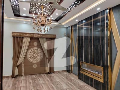 10 Marla House For rent Available In Bahria Town