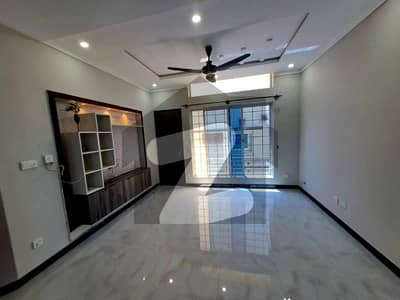 Bahria Green Overseas Sector 10 MARLA NEW HOUSE VERY GOOD PRIME LOCATION VERY GOOD LUSH NEAT AND CLEAN CONDITION