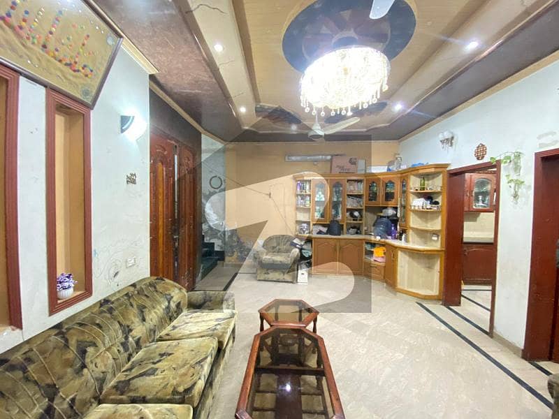 On Main Road 5 Marla Modern Used House Available For Sale in Walton