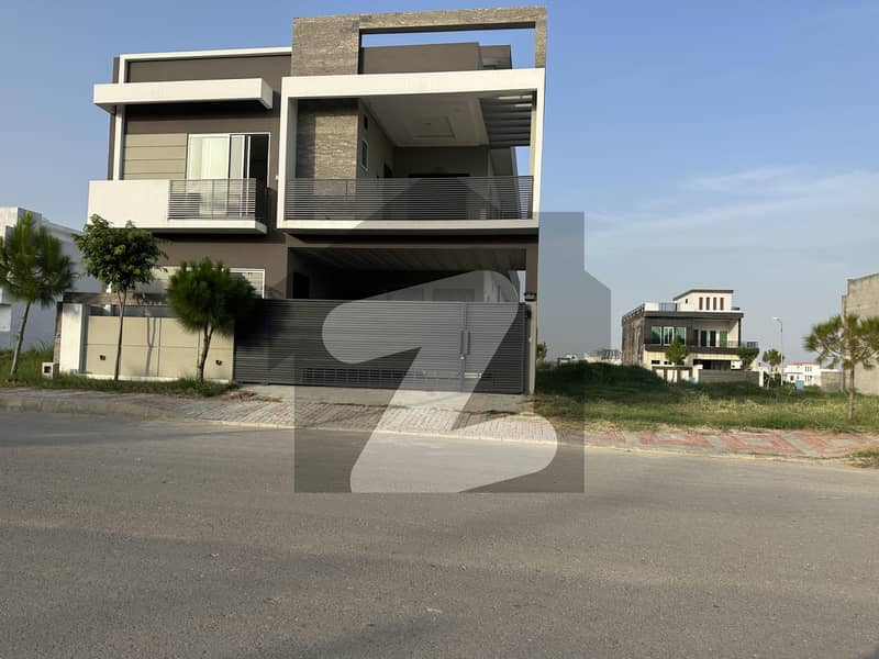 Corner Plot Available For Sale Corner Plot Available For Sale