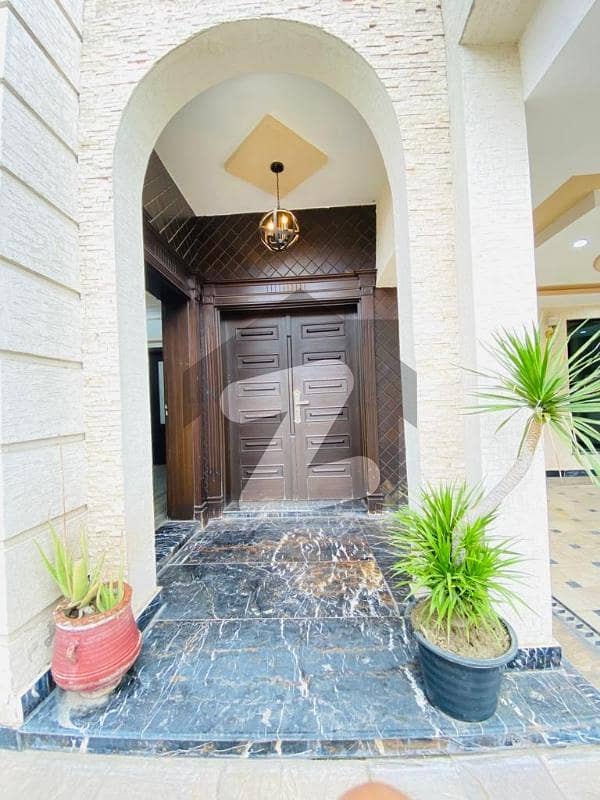 12 Maral house available for rent bahria town phase 4 near to market