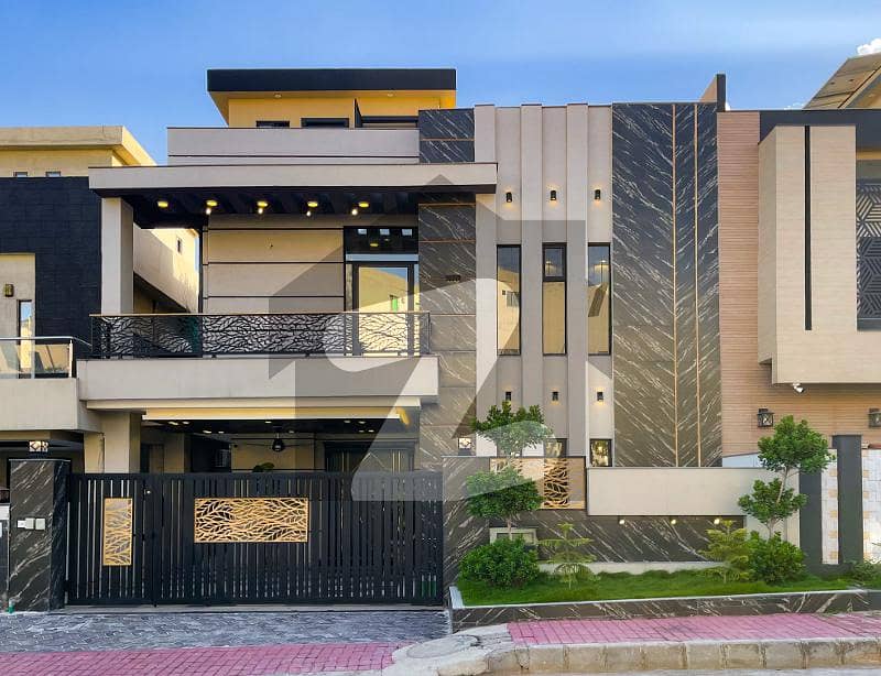 10 Marla Designer House For Sale 10 Marla Designer House For Sale