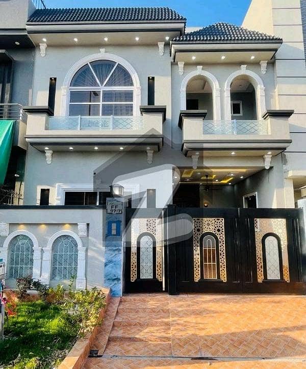 سٹی ہاؤسنگ سوسائٹی گوجرانوالہ میں 4 کمروں کا 5 مرلہ مکان 2.0 کروڑ میں برائے فروخت۔ سٹی ہاؤسنگ سوسائٹی گوجرانوالہ میں 4 کمروں کا 5 مرلہ مکان 2.0 کروڑ میں برائے فروخت۔
