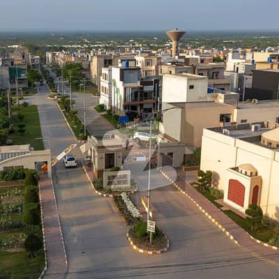 5 Marla Facing Park Plot Available For Sale In Dream Avenue Lahore