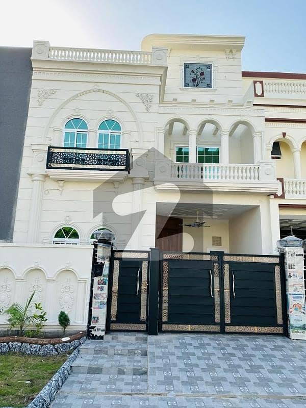 سٹی ہاؤسنگ سوسائٹی سیالکوٹ میں 3 کمروں کا 5 مرلہ مکان 50.0 ہزار میں کرایہ پر دستیاب ہے۔ سٹی ہاؤسنگ سوسائٹی سیالکوٹ میں 3 کمروں کا 5 مرلہ مکان 50.0 ہزار میں کرایہ پر دستیاب ہے۔