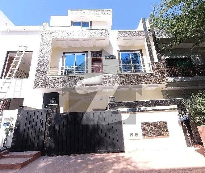 Get Your Hands On On Excellent Location House In Islamabad Best Area Get Your Hands On On Excellent Location House In Islamabad Best Area