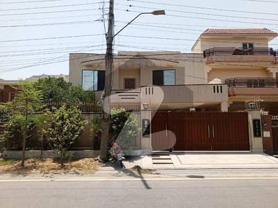 Buy Your Ideal 1 Kanal House In A Prime Location Of Johar Town