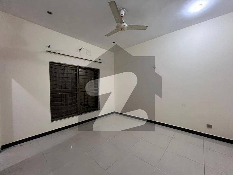 13 Marla Upper Portion With Gas Available For Rent In Sukh Chayn Garden Near Bahria Town Lahore 13 Marla Upper Portion With Gas Available For Rent In Sukh Chayn Garden Near Bahria Town Lahore