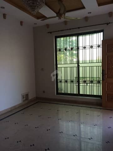 Room To Let Near To Melody Market In G-6/1 Islamabad