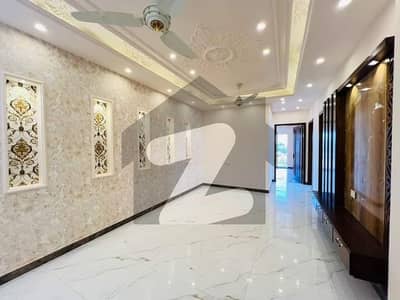 13000 SQ FT PLAZA IS AVAILABLE FOR RENT IN GULBERG