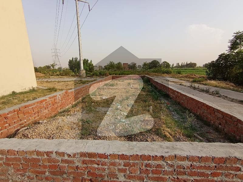 1.5 Marla Commercial Plot Available For Sale Near Service Morh Grand Trunk Road Gujrat Service