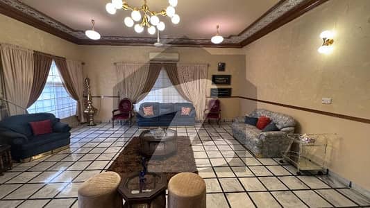 CHANCE DEAL 666 YARD BUNGALOW FOR SALE