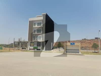 10 Marla Bouleward Back Open PLot For Sale.