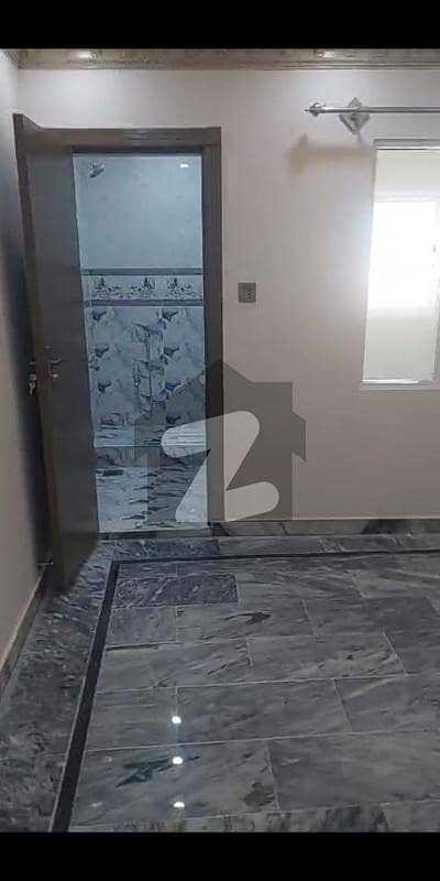 Upper portion in Madni avenue near chakla scheme 3 brand new neat and clean with All facility