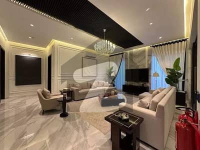 لیک سٹی میڈوز فیز 1 لیک سٹی میڈوز,لاہور میں 5 کمروں کا 18 مرلہ مکان 7.1 کروڑ میں برائے فروخت۔