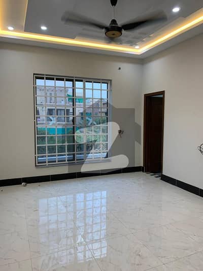 Vip Beautiful 12 Marla Upper Portion Is Available For Rent In Sabzazar Lhr