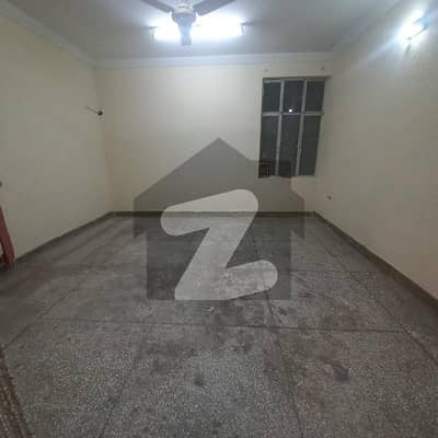 Dubai Real estate offer 5 Marly seperad uppr portion For Rent at Habibullah Road